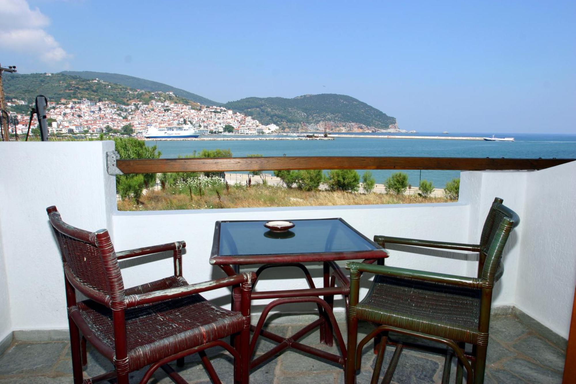 Spitalia Studios Skopelos Town Ngoại thất bức ảnh